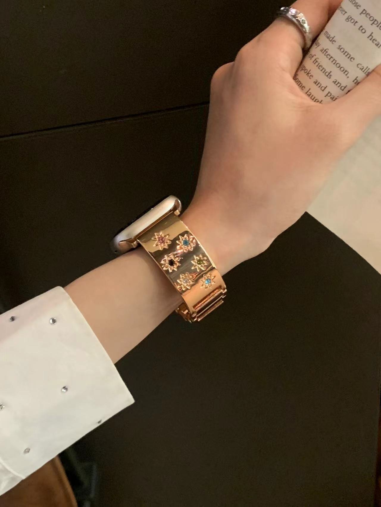 Ladies Smart Watch Vivid Crystals Bracelet - Image 10