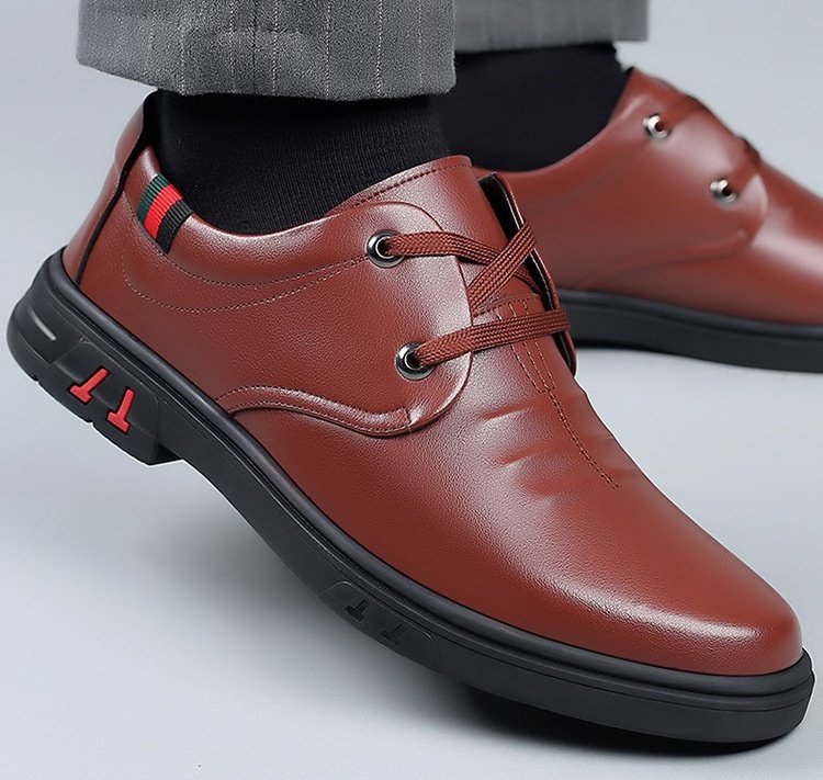 Soft Leather Casual Round Toe Leather Shoes - Image 2