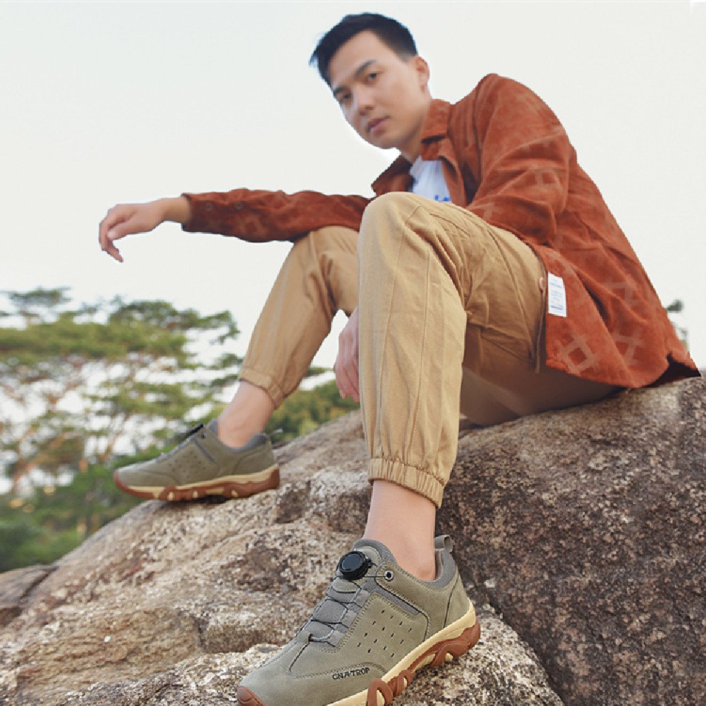 Men's Rotating Buckle Outdoor Hiking Shoes