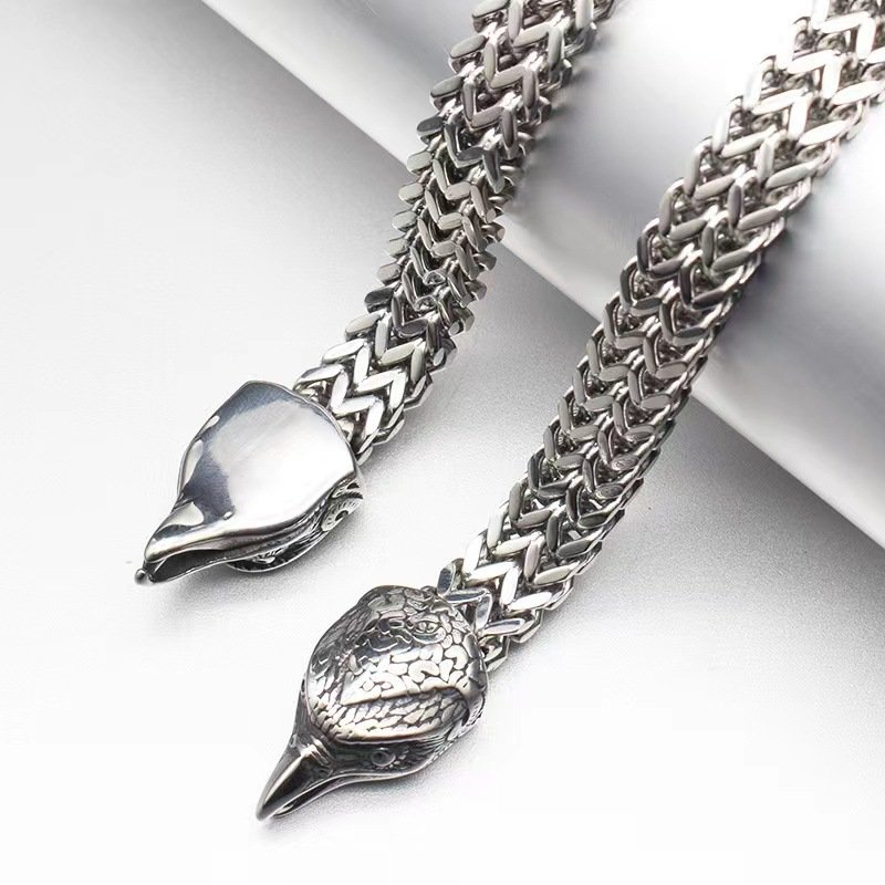 Retro Stainless Steel Bird Head Bracelet - Image 3