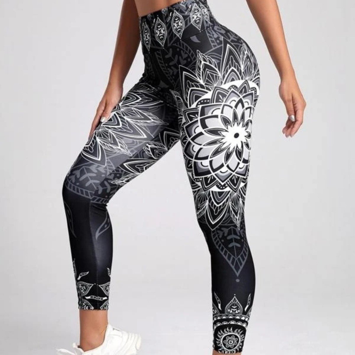 Cool Pattern Slim Yoga Leggings for Women - Image 3