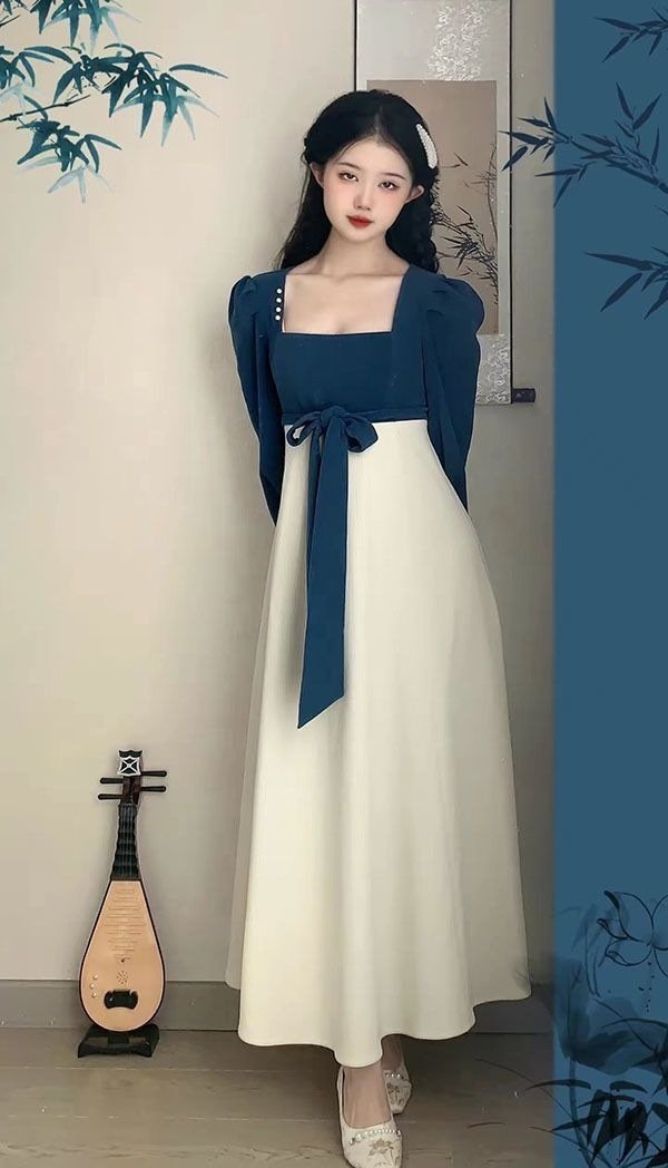 Long Sleeve Square-Neck Elegant Long Dress - Image 3