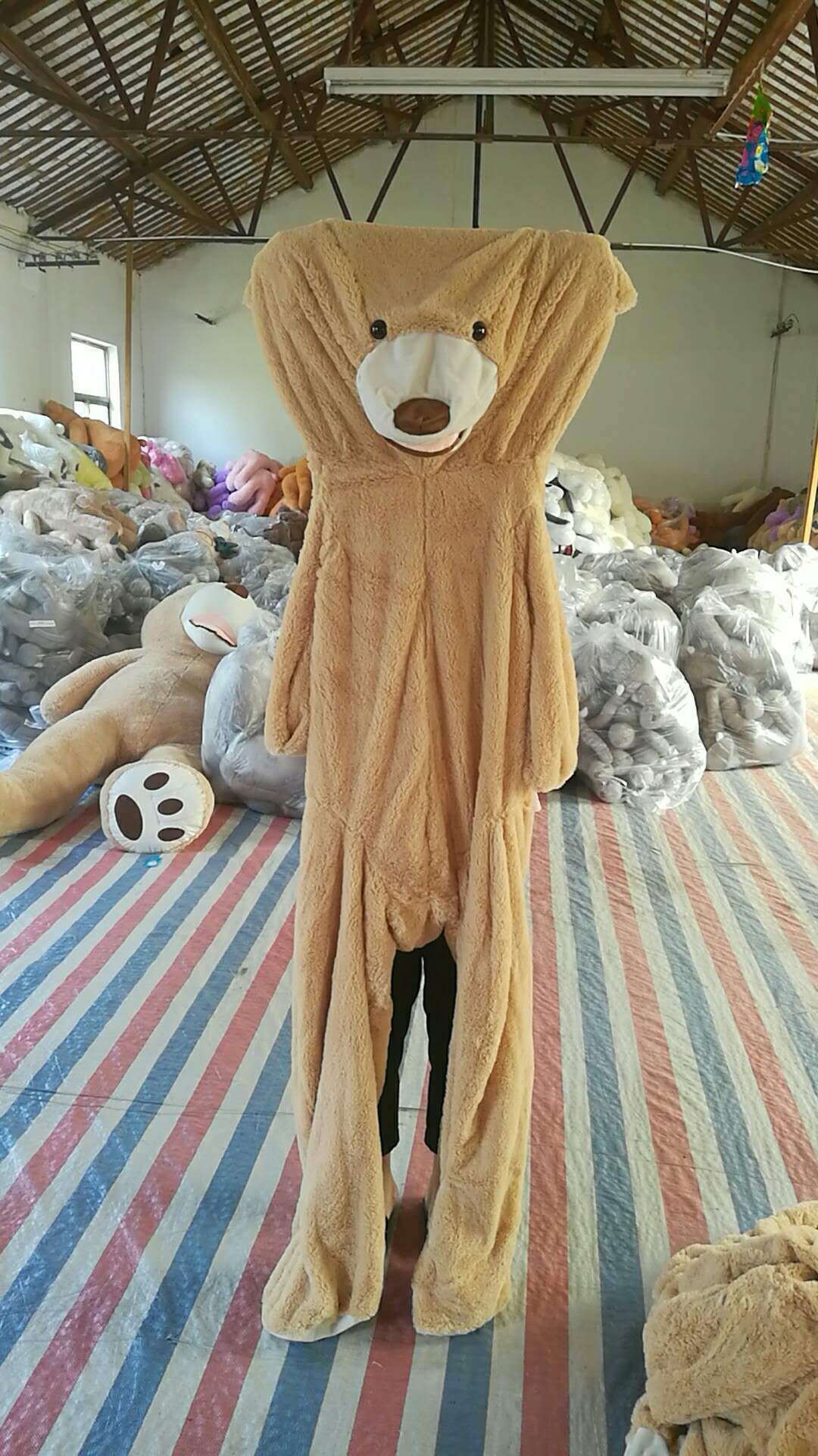 Giant Soft Cuddly Teddy Bear Plush Toy - Image 7