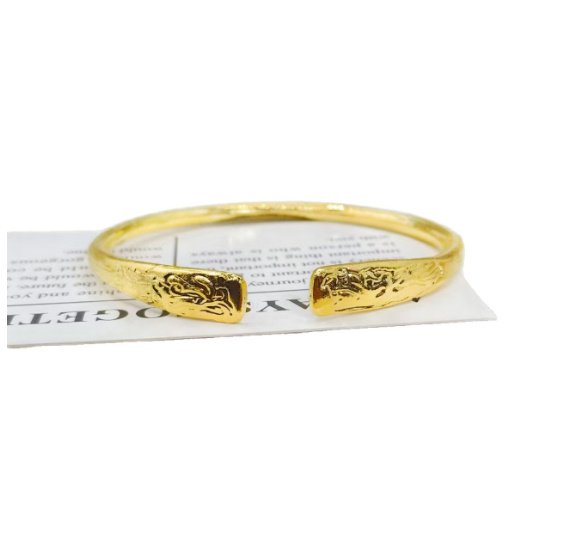 Ladies Golden Dragon Triumphs Cool Bracelet - Image 6